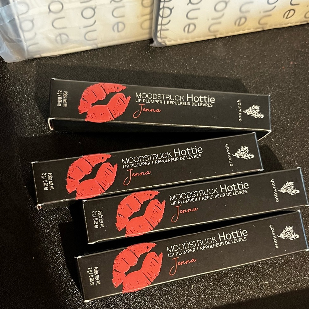 LIMITED EDITION - Jenna hottie lip plumper gloss